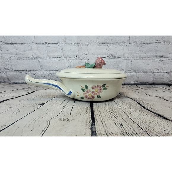Vintage Red Wing Pottery Hand Painted Casserole with Lid Floral design - Picture 4 of 9